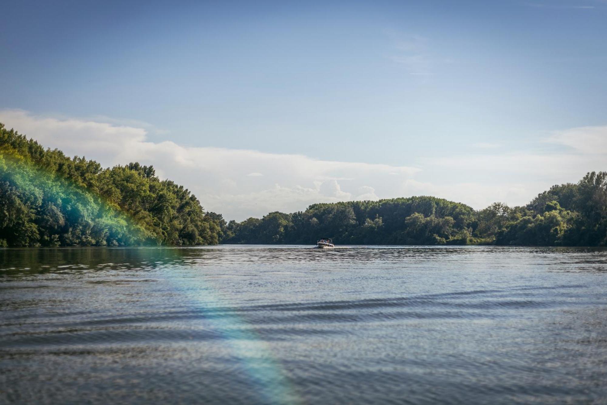 Lakohajo, Uszohaz - Tisza-To Hotel Tiszafured Bagian luar foto